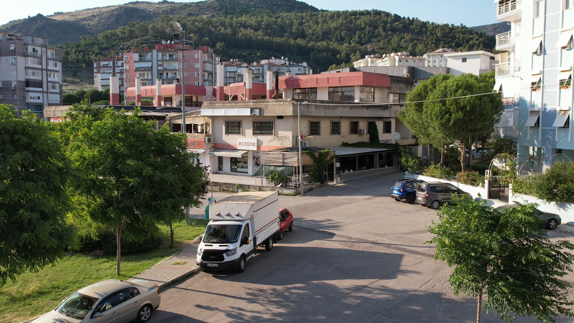 Köse Basında Satılık 185m² Satılık İIsş Yeri