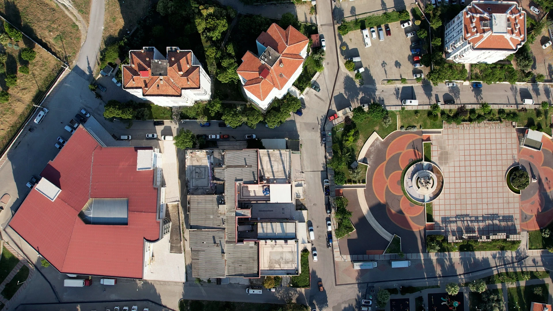 Köse Basında Satılık 185m² Satılık İIsş Yeri